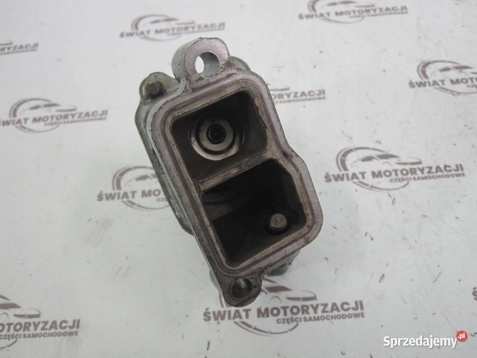 Volvo XC90 24 D 06r obudowa termostatu 90650022 osobowe sprzedam