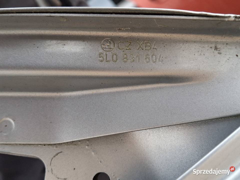 SKODA YETI DRZWI PRAWY PRZÓD PRAWE PRZEDNIE