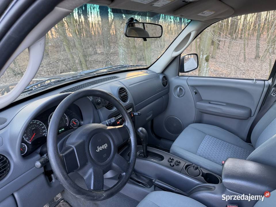 Jeep Cherokee KJ 37 v6 Full Time 185000km Żółkiewka-Osada