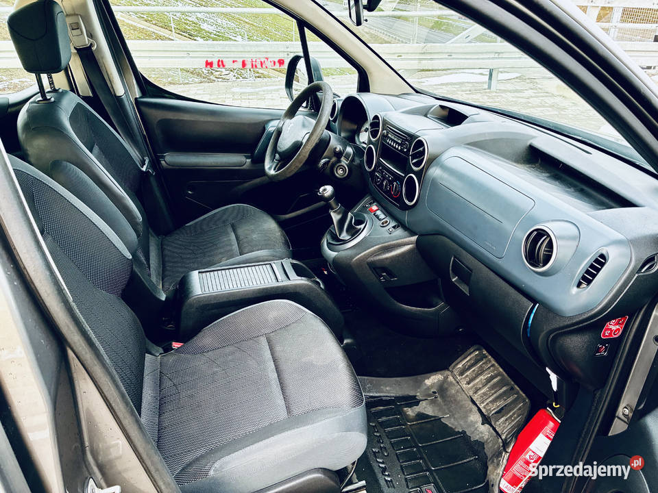 Bezwypadkowy serwisowany sprawna klimatyzacja 242874km