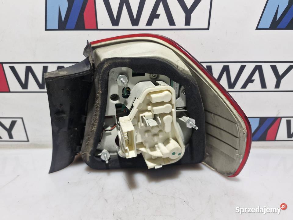 BMW E90 LCI LAMPY TYŁ TYLNIE LED KOMPLET 7289426