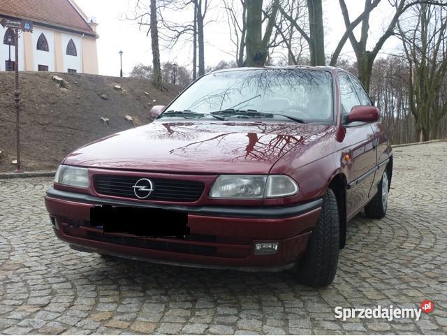 Opel Sedan / Limuzyna Astra Zaryń