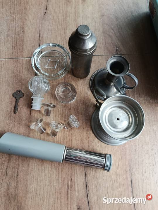 Sprzedam różności 4 korki szklane świeczniki 1 Choszczno