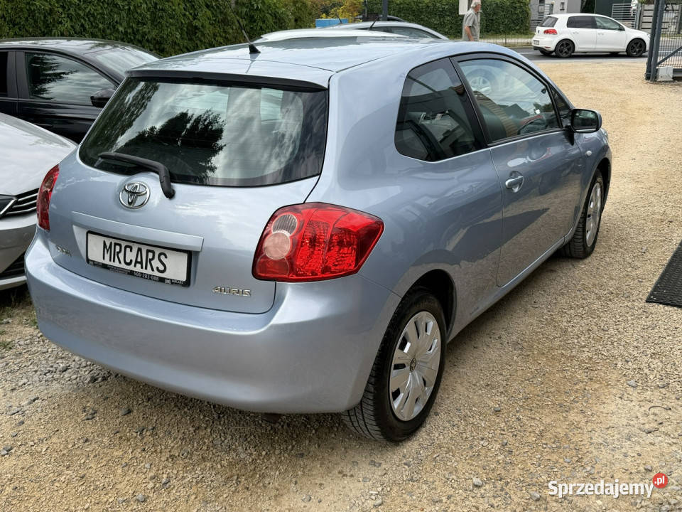 Toyota Auris światła przeciwmgielne sprzedam