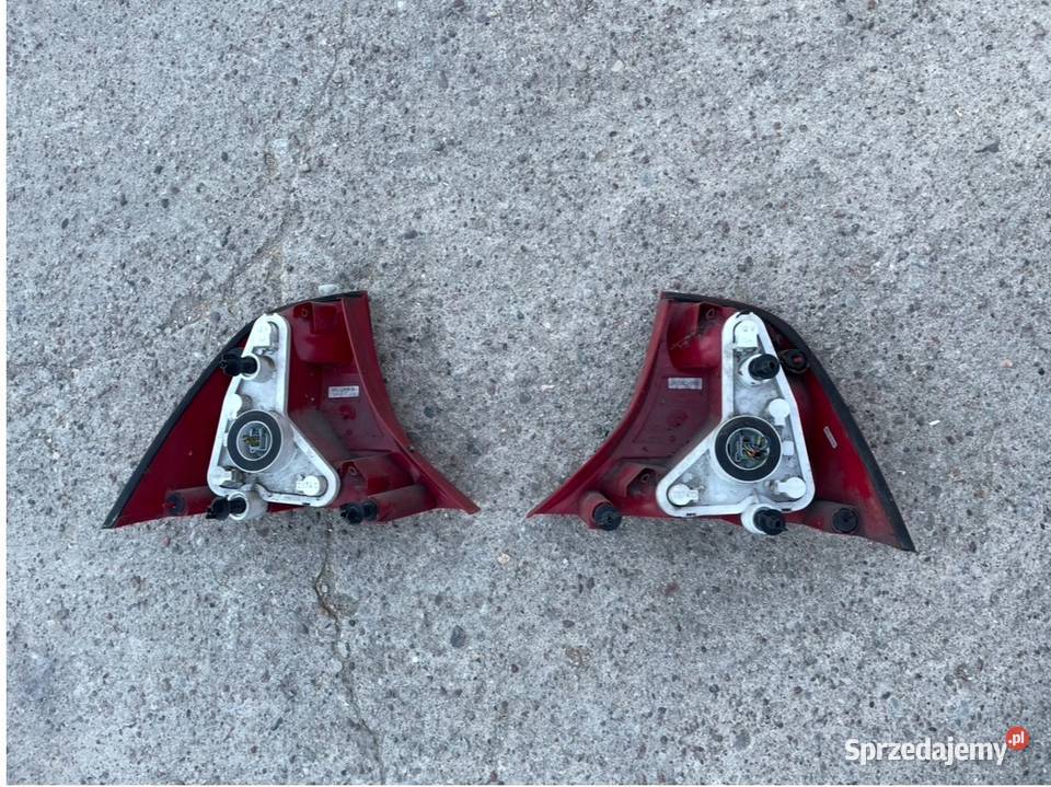 Lampa tył tylna lewa prawa Ford focus mk1 lift