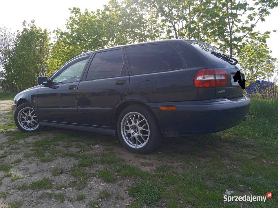 Volvo V40 18 BG 2000r długie opłaty Niemce