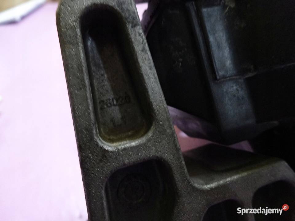 FORD FOCUS 10 ECOBOOST 12R 125 326E27 osobowe sprzedam