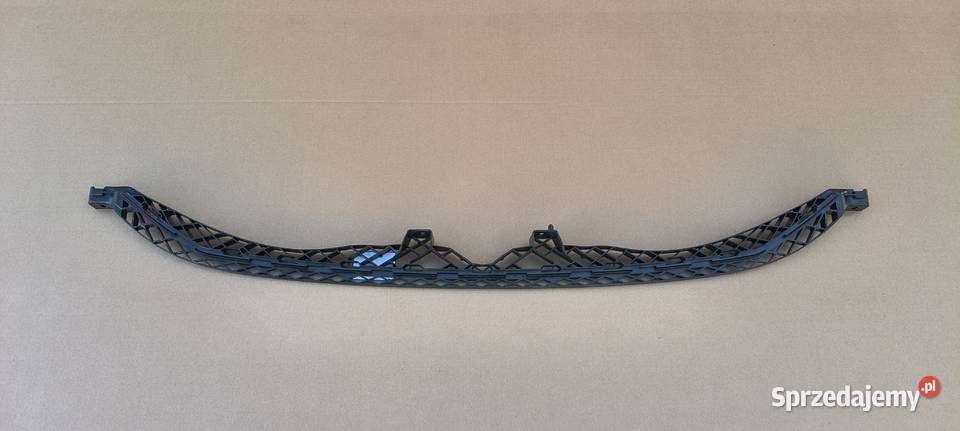 VW PASSAT B8 LIFT 19 ŚLIZG MOCOWANIE ZDERZAKA Bieleń sprzedam