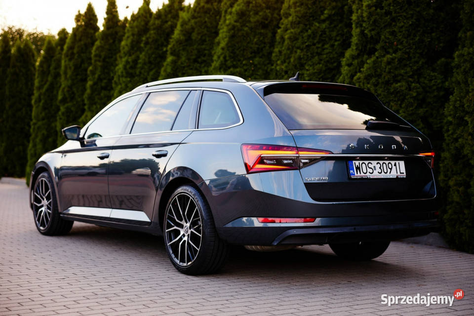 koda Superb 20 TSI190AsoSalon PolskaFV23 III czujnik martwego pola sprzedam