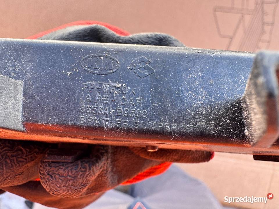 Ślizg zderzaka prawy przód Hyundai i10 II 1320 osobowe małopolskie Brzesko sprzedam