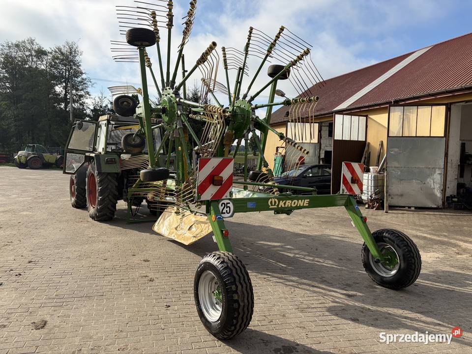 Zgrabiarka 2 karuzelowa Krone Swadro 800 26 Myszyniec