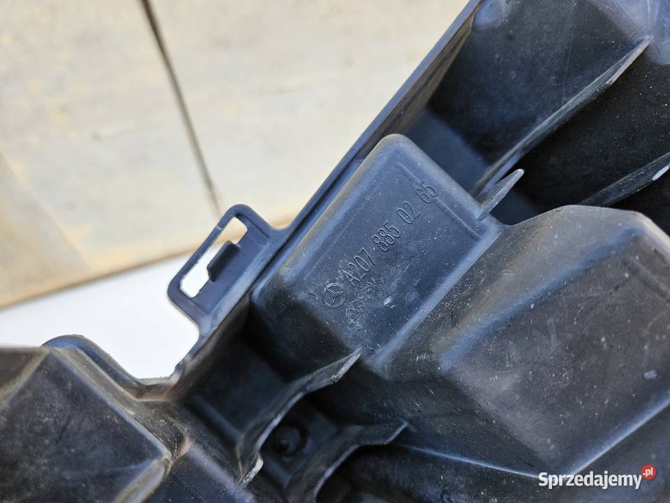 MERCEDES W207 ABSORBER WZMOCNIENIE ZDERZAKA wielkopolskie Międzychód