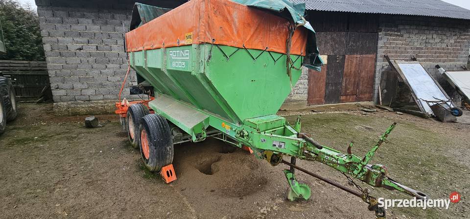 Rozsiewacz wapna ROTINA 8000 L Morawica