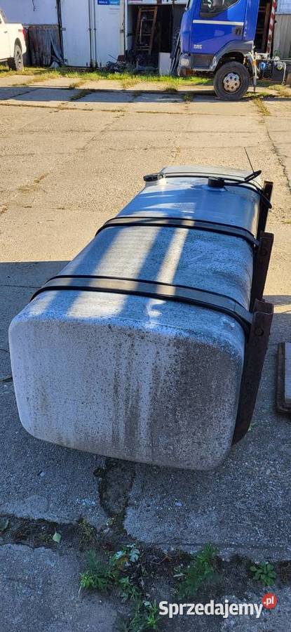 ZBIORNIK PALIWA ALUMINIOWY KPL Z ŁAPAMI 600 L Rok produkcji 2008