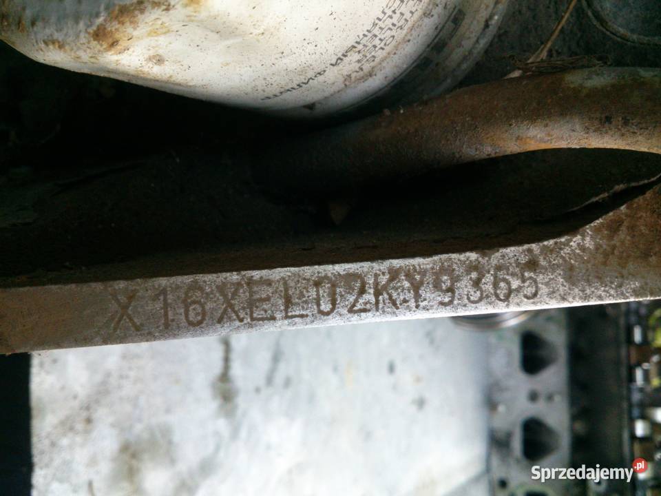 tłok KORBOWÓD astra g 16 16v