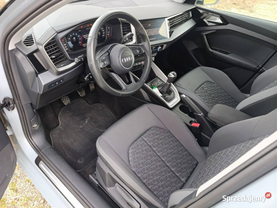 Audi A1 Sportback 22000 GB 2019 gniazdo USB Samochody osobowe