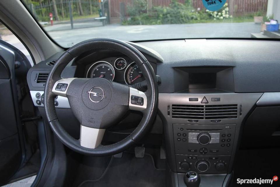Opel Astra H kombi 17 CDI klima elektryk immobilizer
