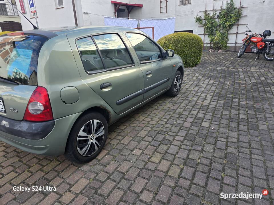 Clio na dojazdy elektryczne szyby sprzedam
