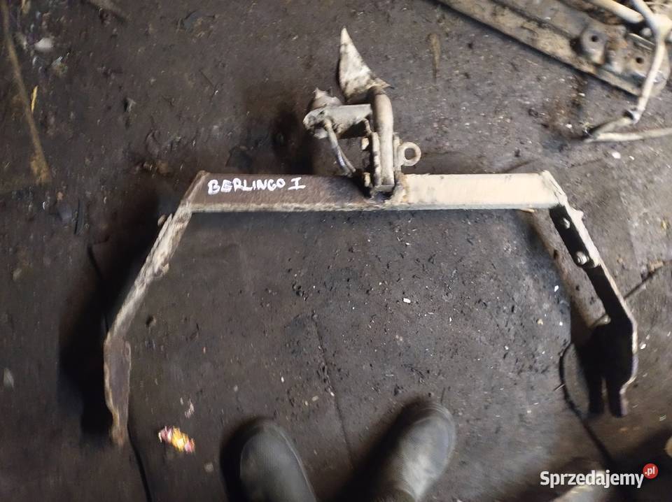 CIREOEN berlingo Peugeot partner HAK holowniczy świętokrzyskie Kielce