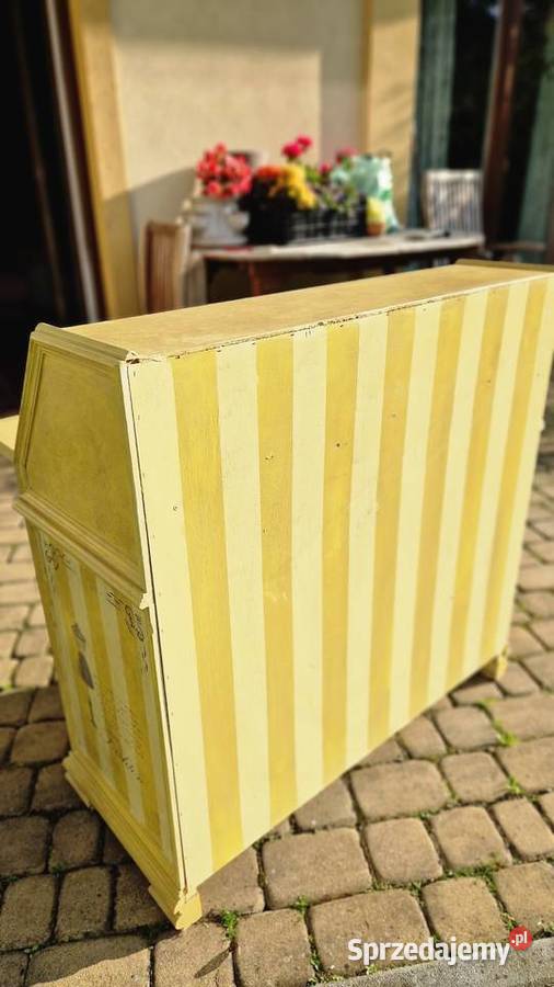 Sekretarzyk drewniany toaletka odnowiona żółta Rzeszów