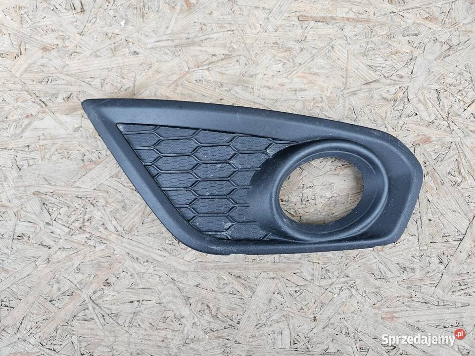 VOLVO C30 LIFT KRATKA PRAWA ZDERZAKA PRZÓD Międzychód