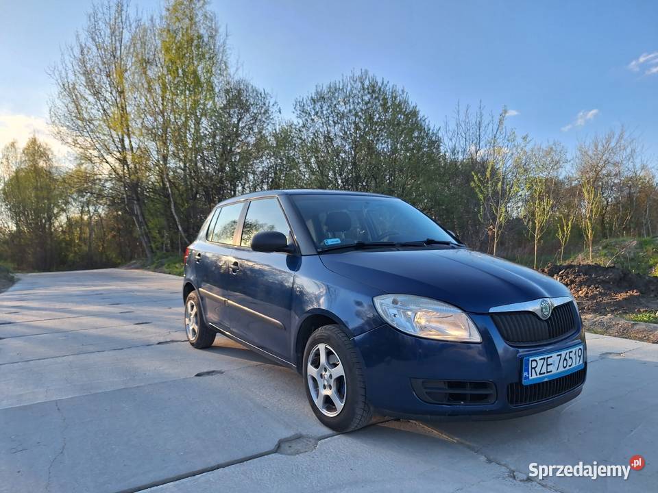 Skoda Fabia II 12 HTP Benzyna gotowa do jazdy elektryczne szyby Rzeszów