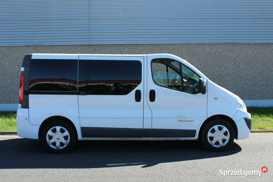 Renault Trafic 20 DCi 115 8 osobowy 3x klima 198 Trafic