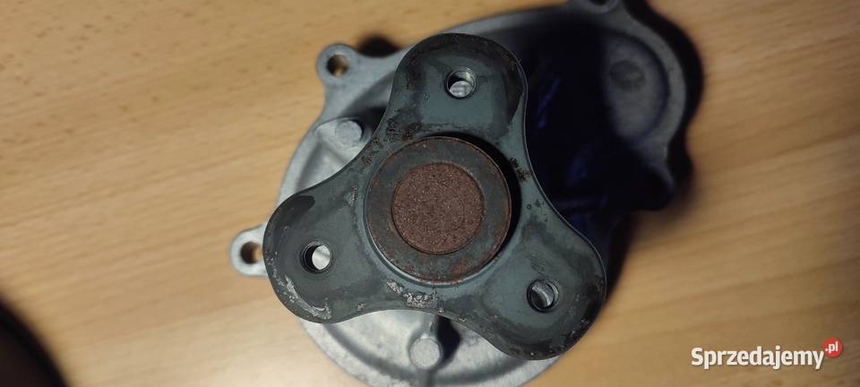 Pompa wody subaru forester sj 20i Samochody osobowe Grabówka
