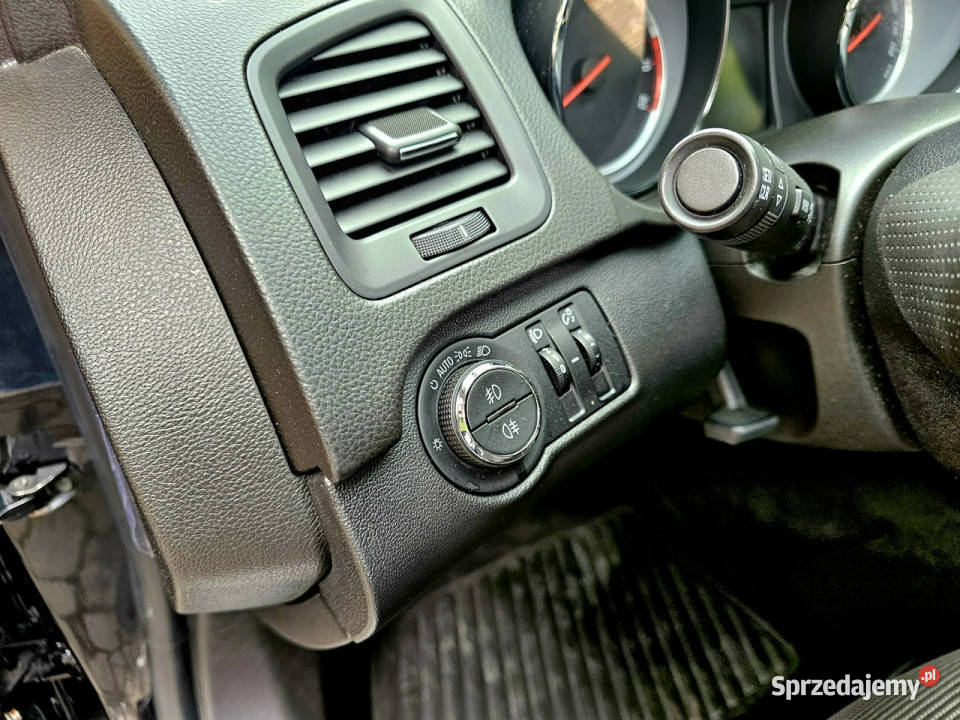 Opel Insignia 16 T 180 Bezwypadek Serwis Piękna bluetooth Opel Zagnańsk