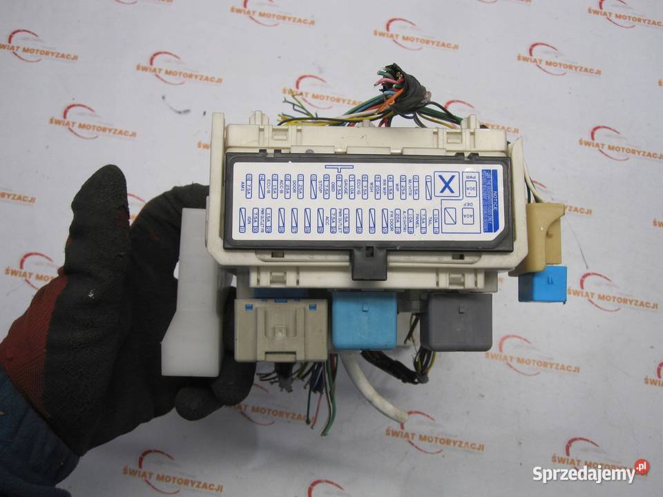TOYOTA PRIUS XW20 06r skrzynka bezpieczników Kielce