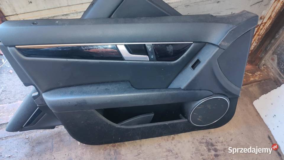 Boczek drzwi lewy prawy przód tył Mercedes w204 osobowe wielkopolskie Książ Wielkopolski