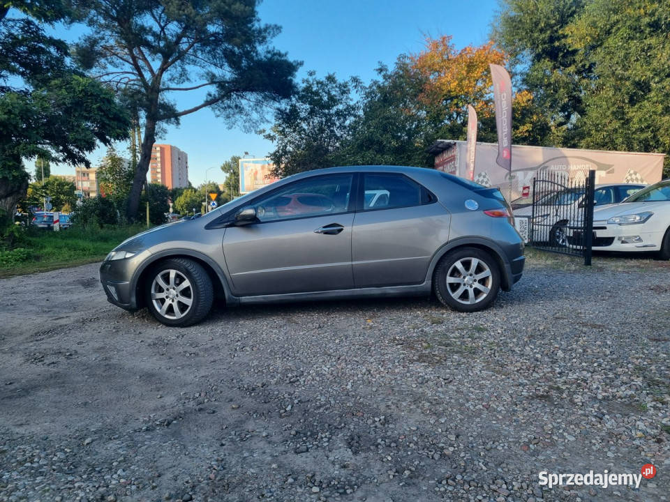 Honda Civic Klimatronik Podgrzewane siedzenia czujnik zmierzchu Szczecin
