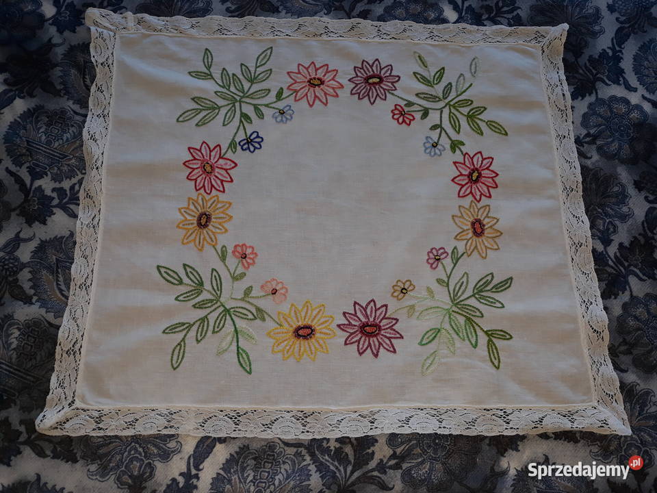 serwetka serweta ręczny haft płaski bogaty cudna Gdańsk