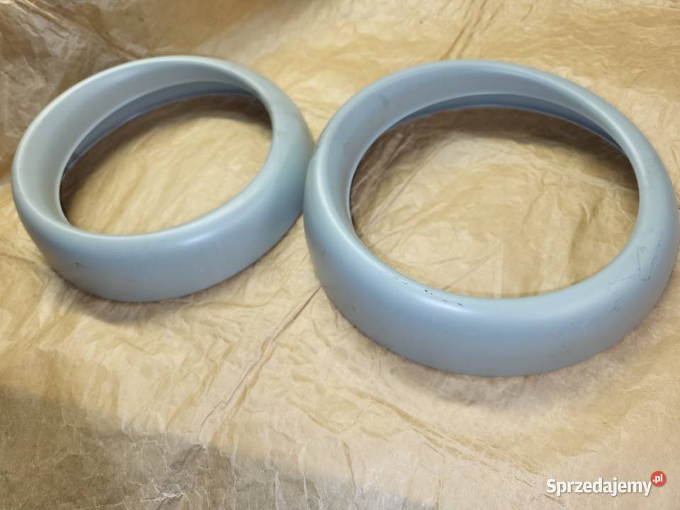 Trabant 601 11 Nowe ramki lamp reflektorów Piaseczno