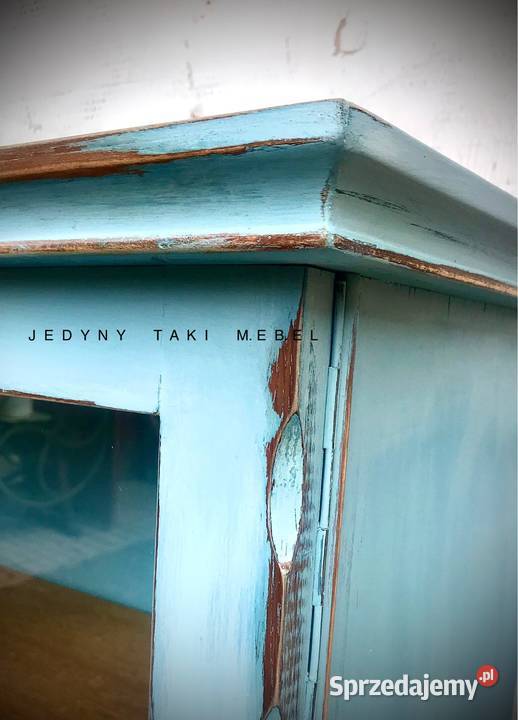 Kredens witryna w stylu shabby chic niebieski