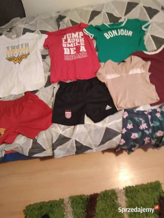Sprzedam ciuchy dziewczynki sprzedam