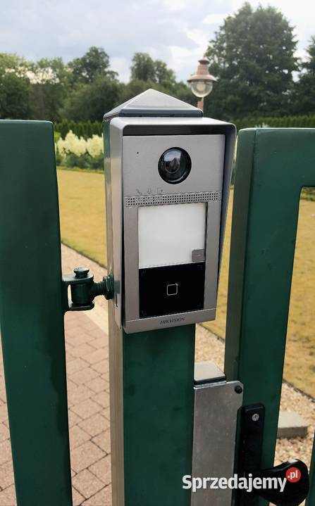 Montaż Kamer Wideodomofonów Sieci komputerowych Czastary