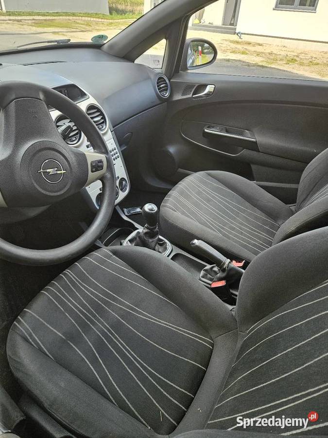 Opel corsa D 14 2009r Koło