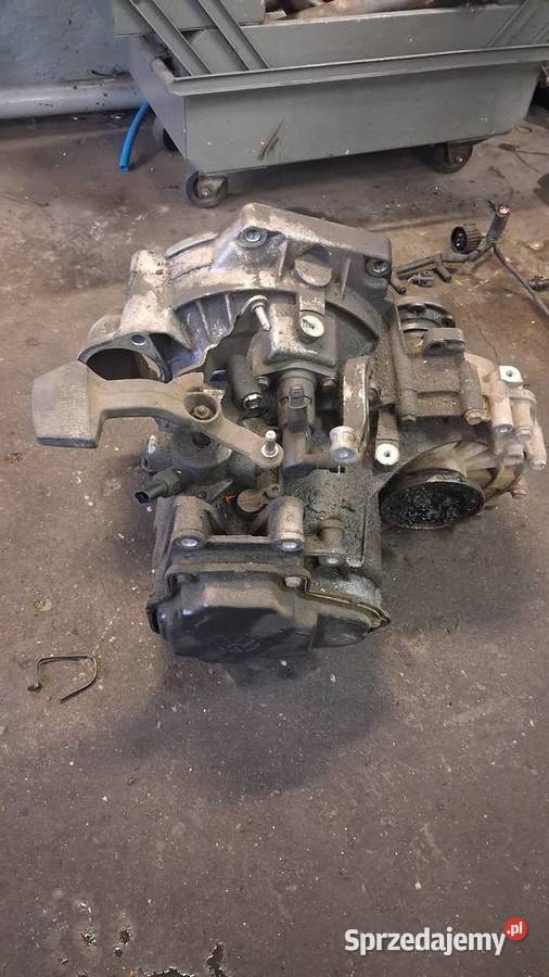 Skrzynia biegow Vw golf V 19tdi bxe Łódź sprzedam