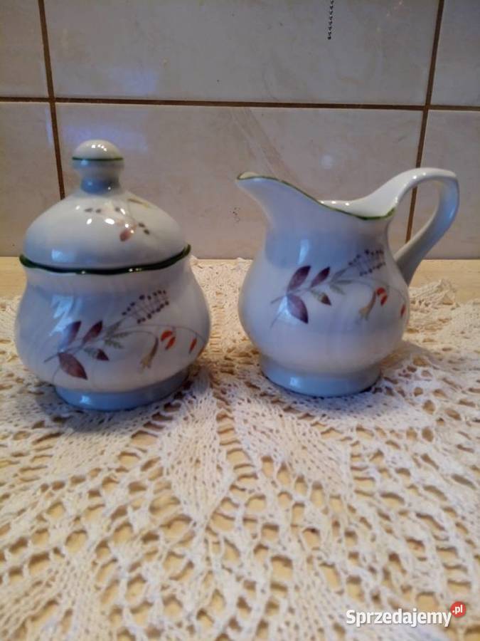 Cukiernicamlecznik porcelana z okresu PRLu Nakło nad Notecią