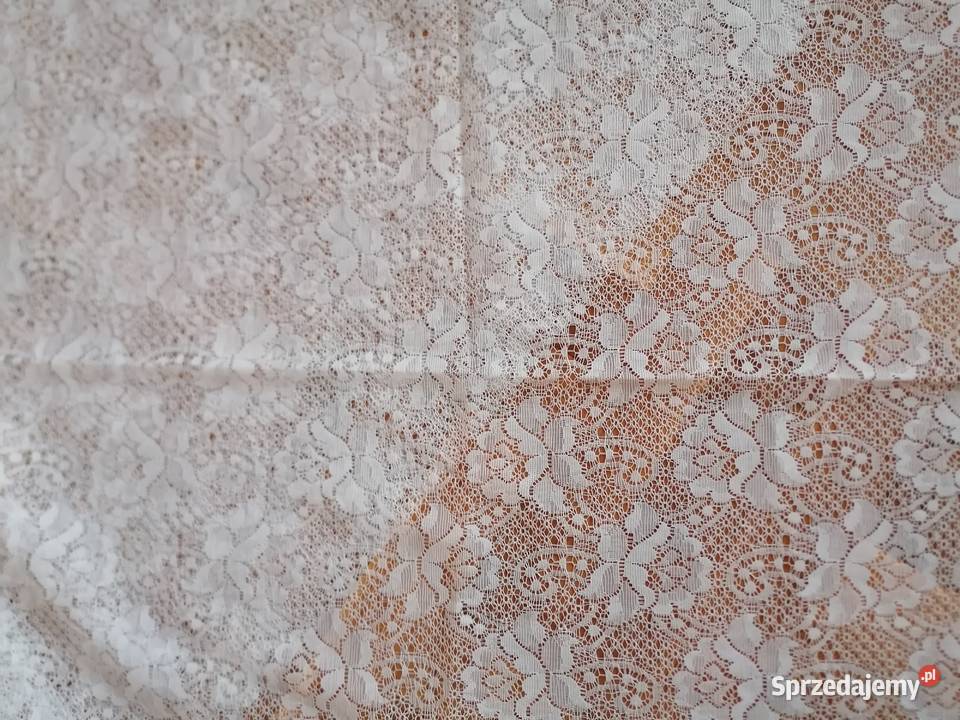 Dwie firanki w kwiatki rozmiar 106x57 każda Łódź sprzedam