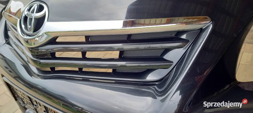 TOYOTA VERSO 0913r Atrapa chrom grill Brzozów