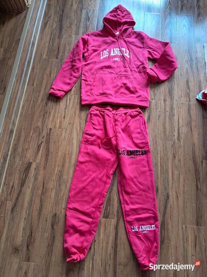 nowy różowy damski dres rozmiar z metki L ale to Sandomierz