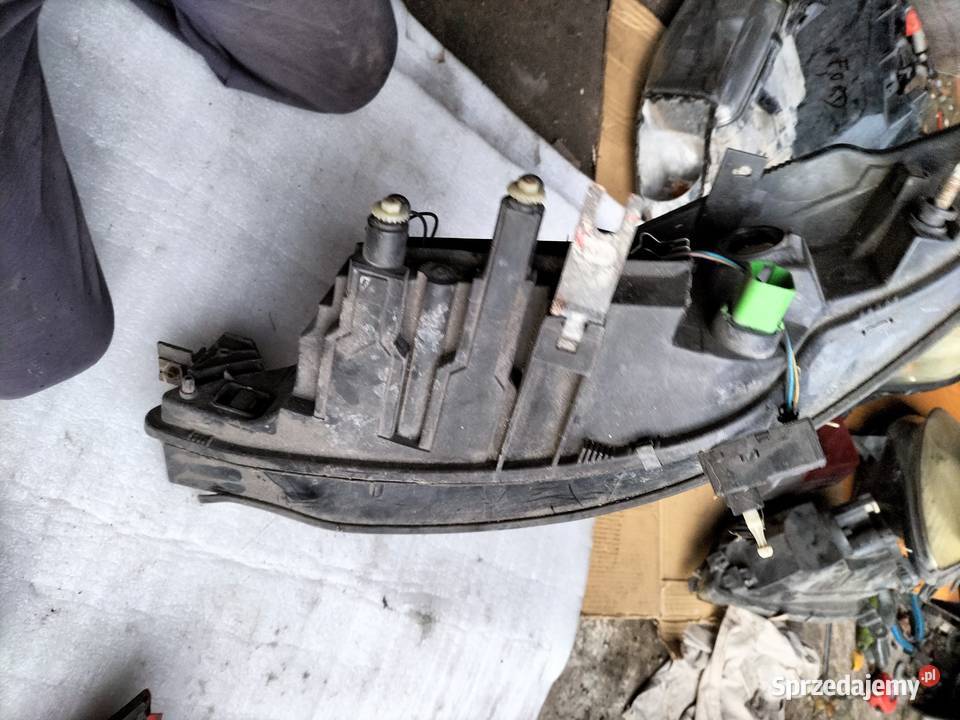 Ford Cougar LAMPA PRZÓD PRZEDNIA PRAWA Kamień-Kolonia sprzedam