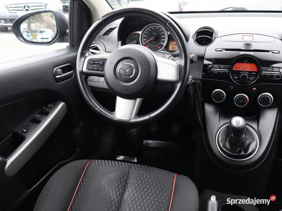 Mazda 2 13 i centralny zamek Katowice