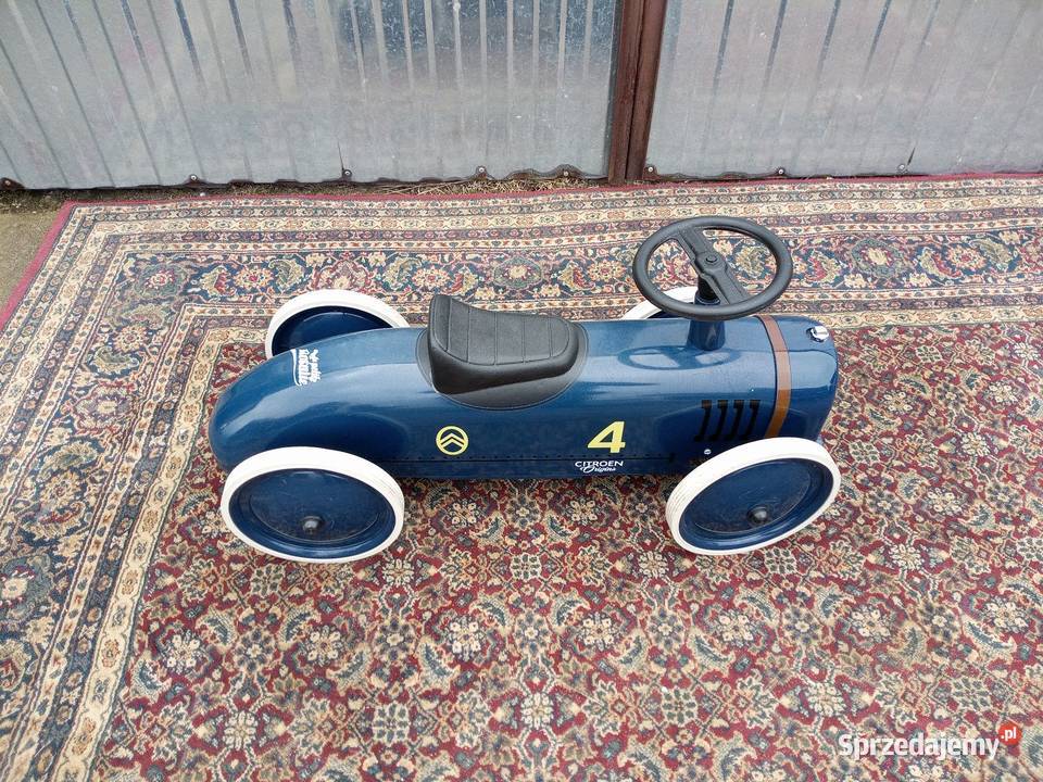 Samochód zabawkę sprzedam