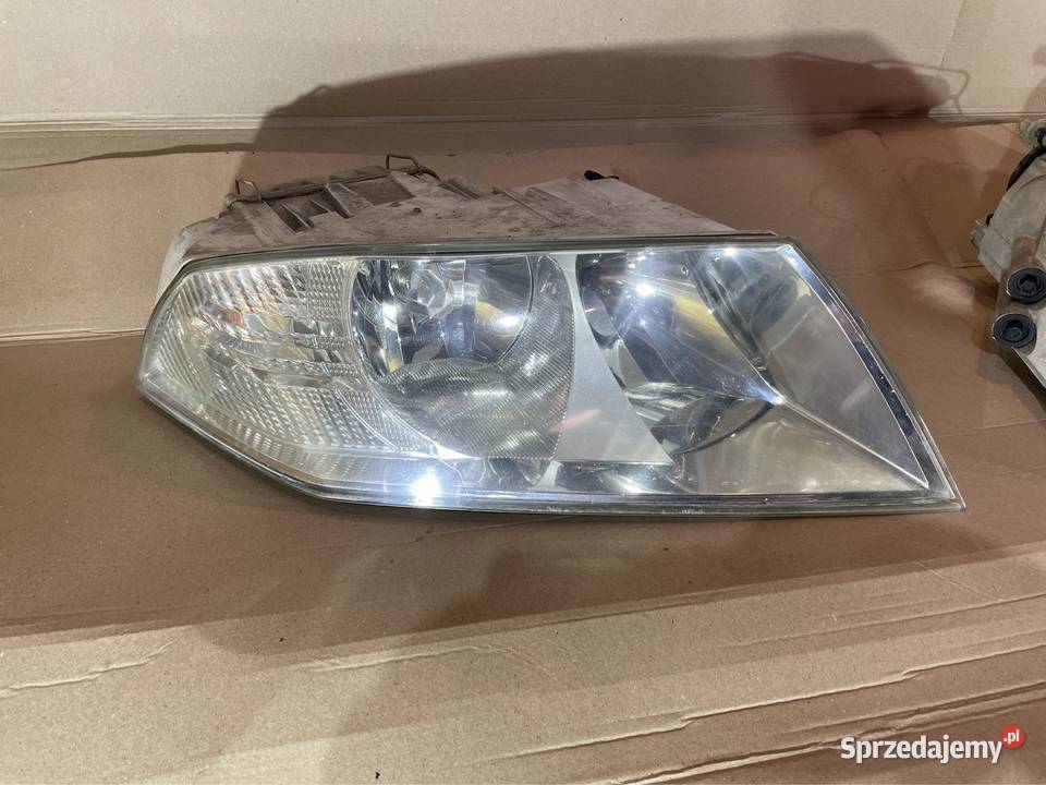 Skoda Oktawia 2 II lampa reflektor lewa prawa Oświetlenie Szczecin sprzedam