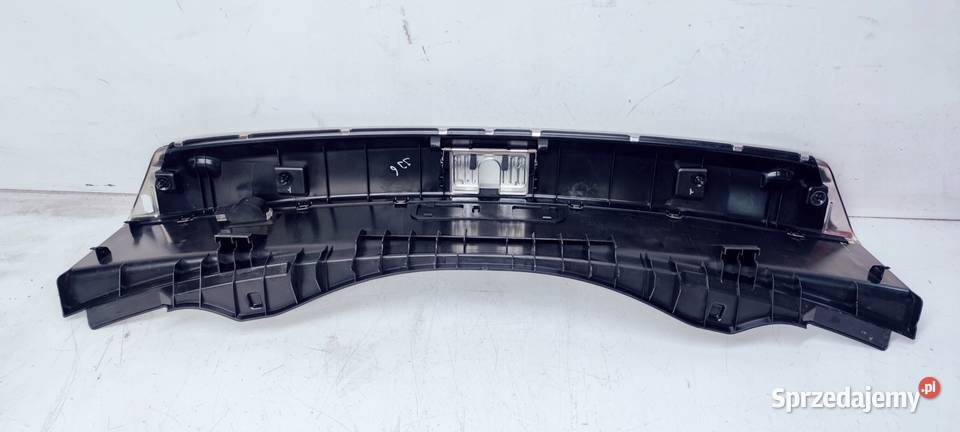 NAKŁADKA PASA TYŁ AUDI A8 D4 4H0863471