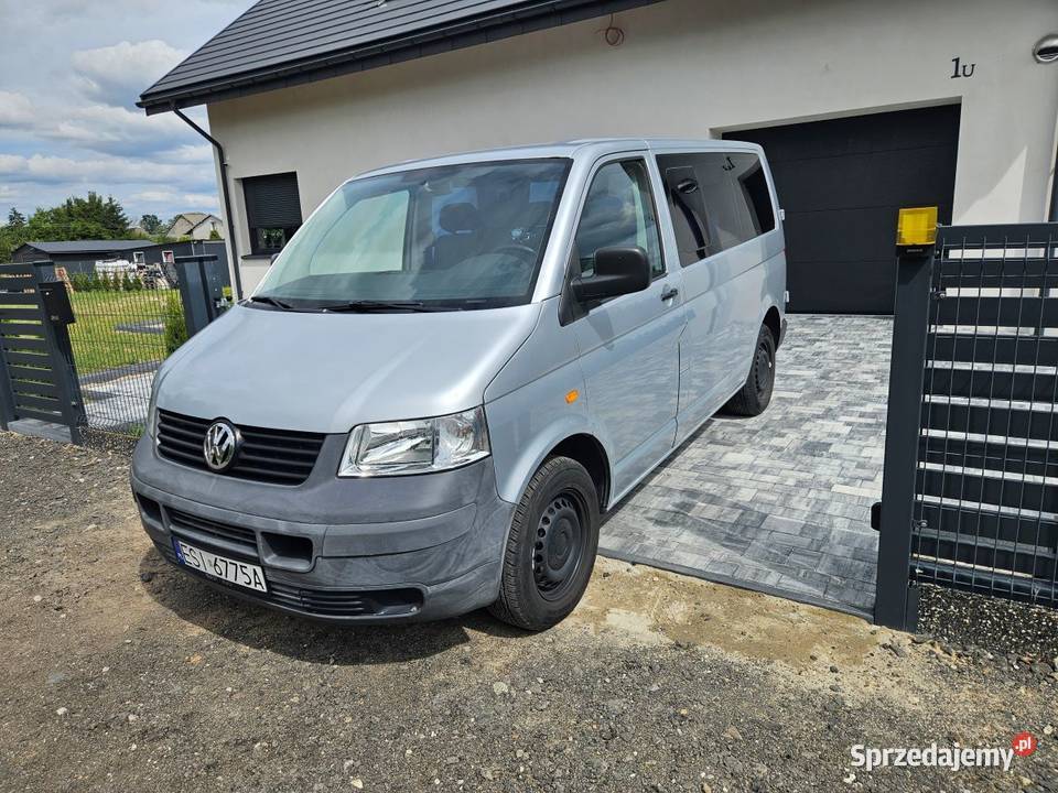 Volkswagen T5 wersja 9 osobowa Sieradz