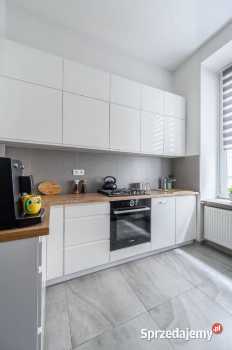 Przestronne mieszkanie z widokiem na Piotrkowską Łódź